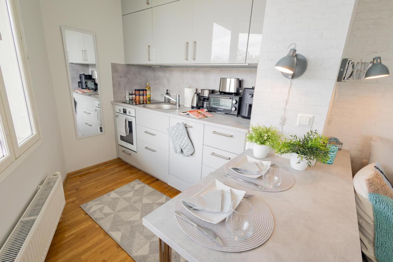 Stella'S Apartment - City Center - Free Secure Parking - Big Sun Terrace - Air Conditioning - Wifi - Tram To The Tallinn Bus Station And Old Town Exterior foto