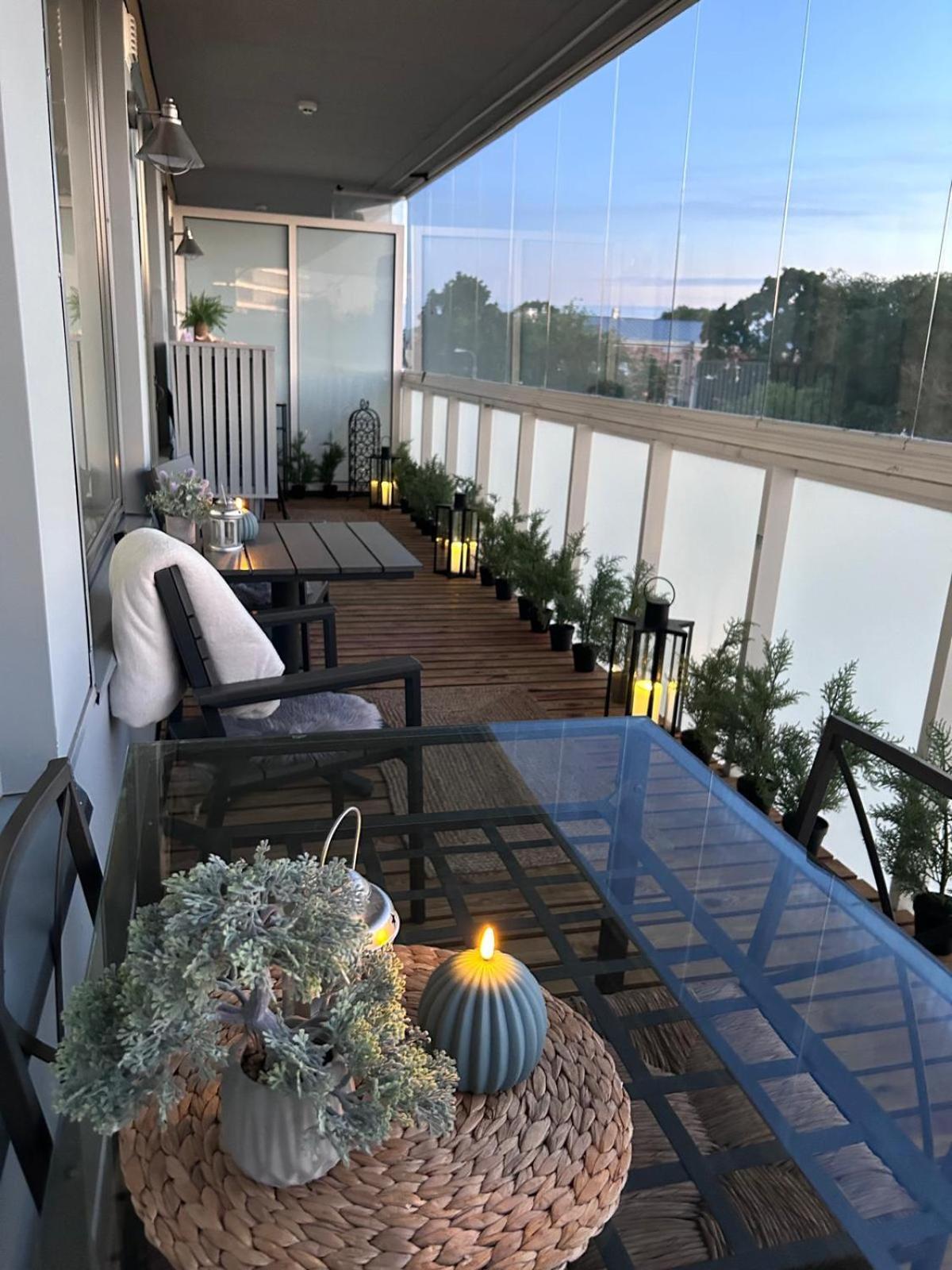 Stella'S Apartment - City Center - Free Secure Parking - Big Sun Terrace - Air Conditioning - Wifi - Tram To The Tallinn Bus Station And Old Town Exterior foto